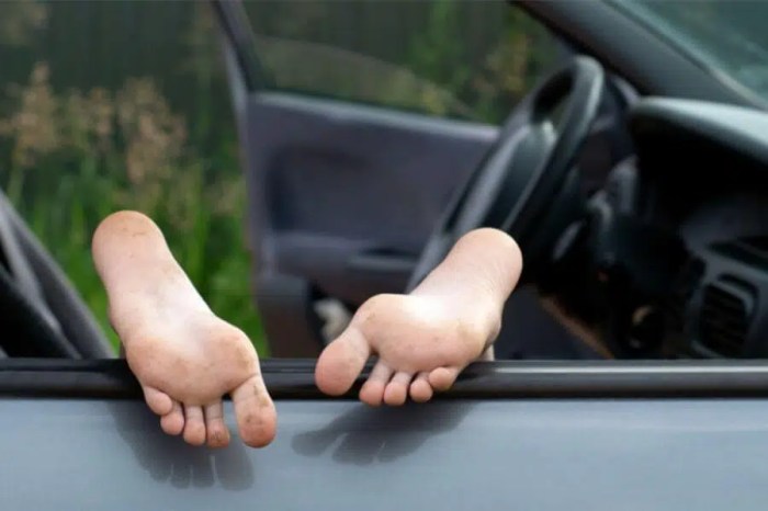 Is it against the law to drive barefoot